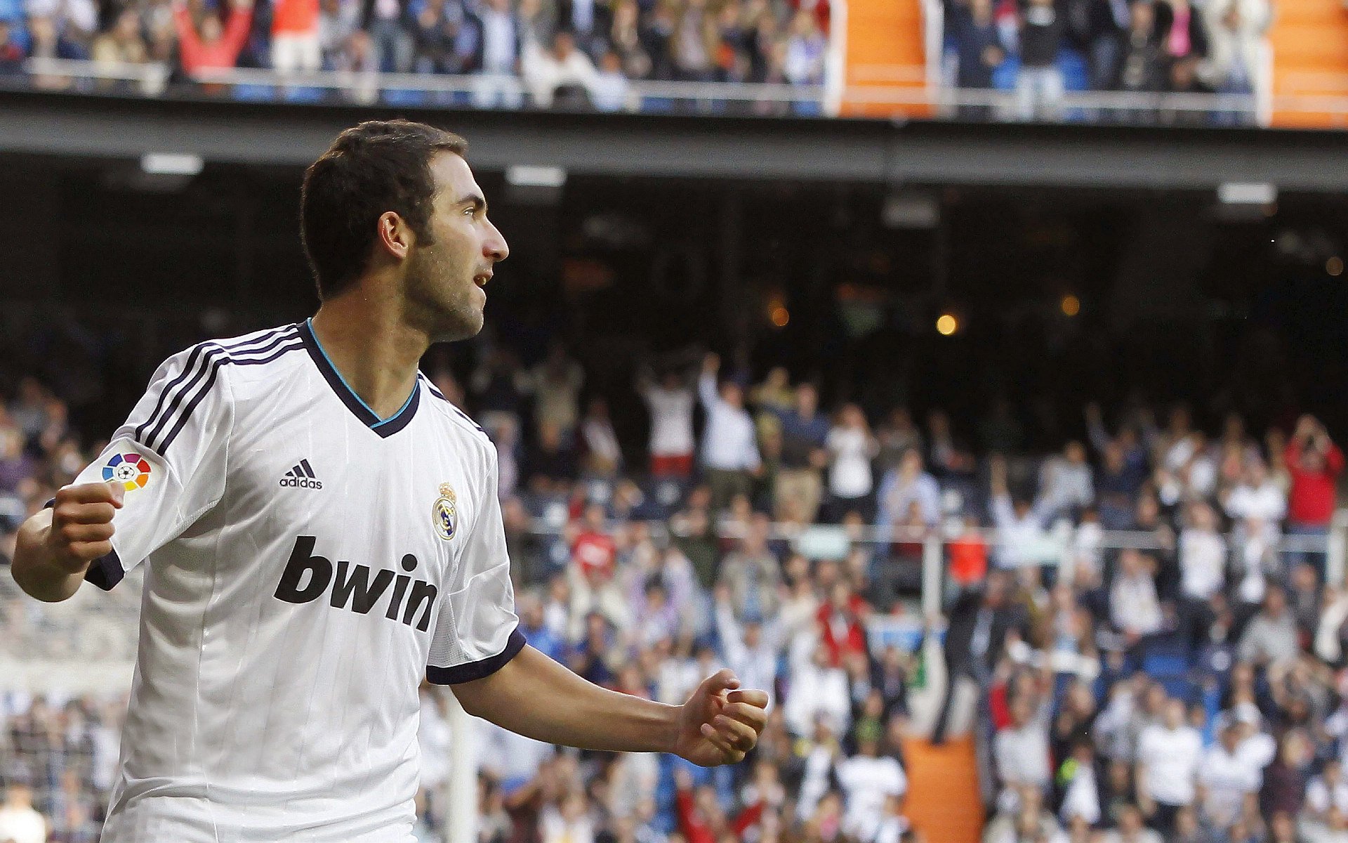 当篮球场变成赛道,英格拉姆如何用F1思维在决胜时刻超车夺冠?